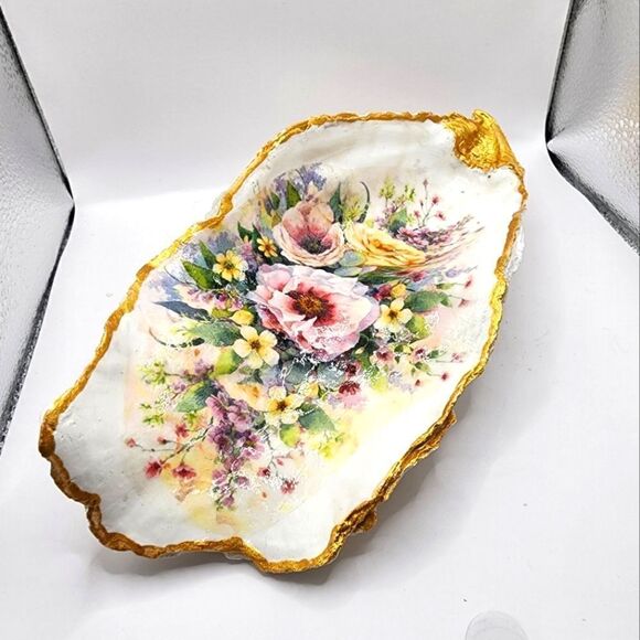 Other - DECOUPAGE HUGE OYSTER SHELL